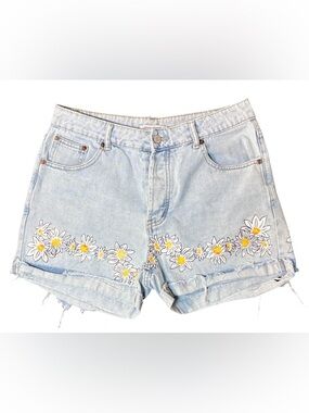Misslook Daisy Floral Light Wash Denim Shorts